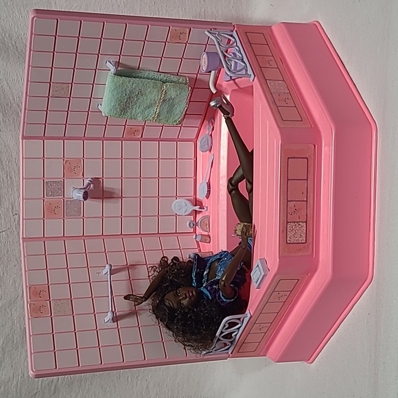 Barbie Year 1990 Pink Sparkles Beauty Bath Playset #5156 - Picture 2 of 14